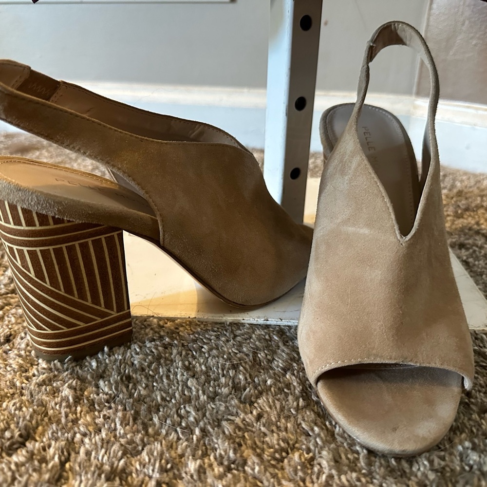 Pelle Moda Beige Slingback Block Heels